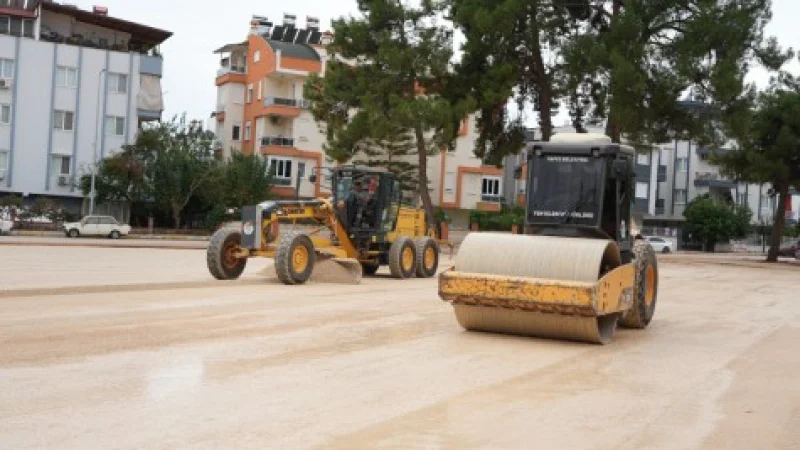 Antalya'da Aydoğmuş Pazar Yeri Trafik Sorununa Karşı Taşınıyor