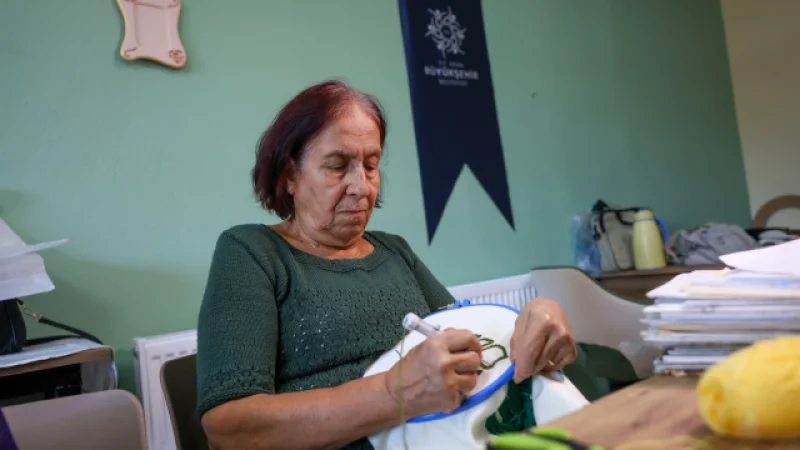Aydın Büyükşehir Belediyesi Kadın Yaşam Atölyesi'nde Ücretsiz Eğitimler Sürüyor