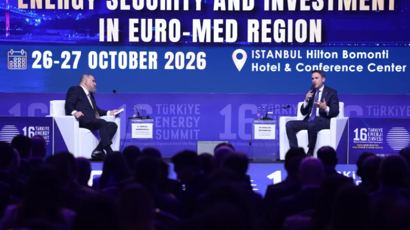 Bakan Bayraktar'dan Enerji Zirvesi Açıklamaları: Arz Krizine Rağmen Sıkıntı Yaşanmadı