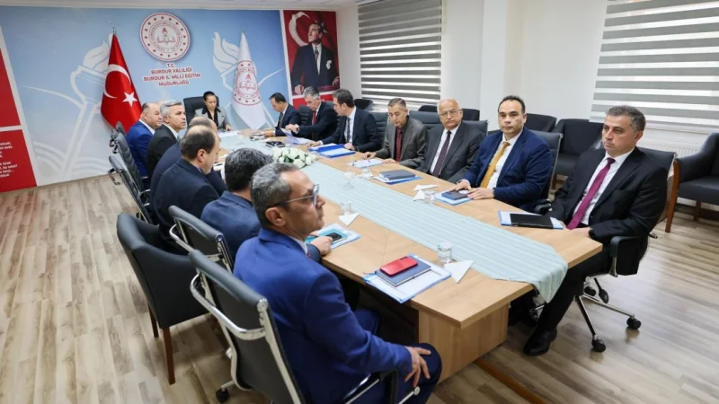 Burdur Valisi Tülay Baydar Bilgihan'dan İl Milli Eğitim Müdürlüğü'ne Ziyaret