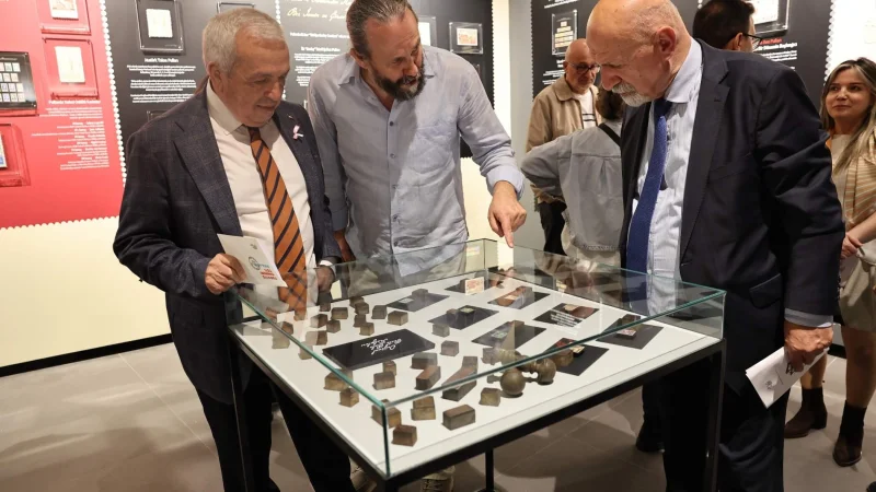 Bursa'da Cumhuriyet'in görsel hafızası pullarla sergileniyor