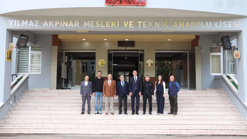 Edremit Kaymakamı Zafer Engin'den Okul ve Eğitim Kurumlarına Ziyaret