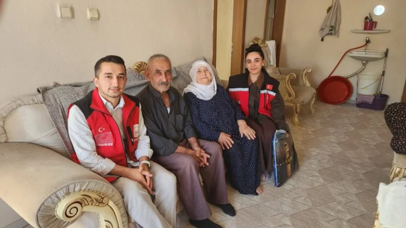 Elbistan'da Gönüllü Berberler Yaşlılar İçin Bir Araya Geldi