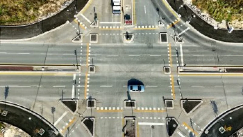 Eskişehir'de Bulvarlarda Yol Çizgi ve Trafik İşaretleme Çalışmaları Tamamlandı