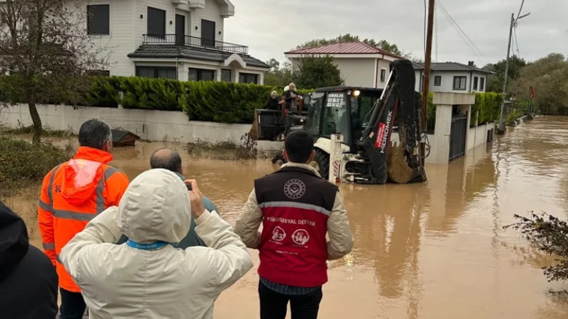 İstanbul'da Sel Mağdurlarına Psikososyal Destek Seferberliği