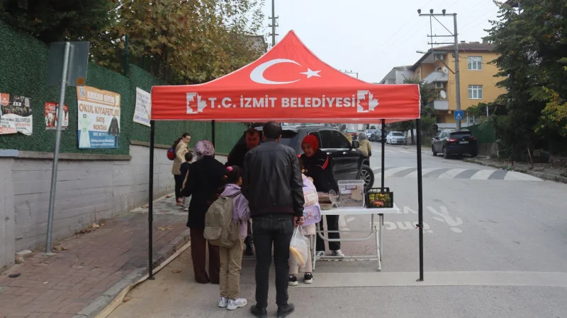 İzmit Belediyesi'nden Okullarda 'Beslenme Saati' Projesi