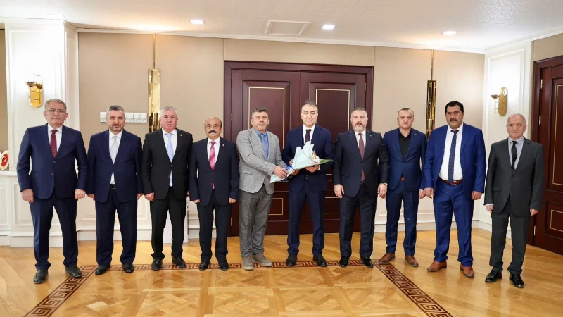 Karabük Valisi Oktay Çağatay, 19 Ekim Muhtarlar Günü Komitesini Ağırladı