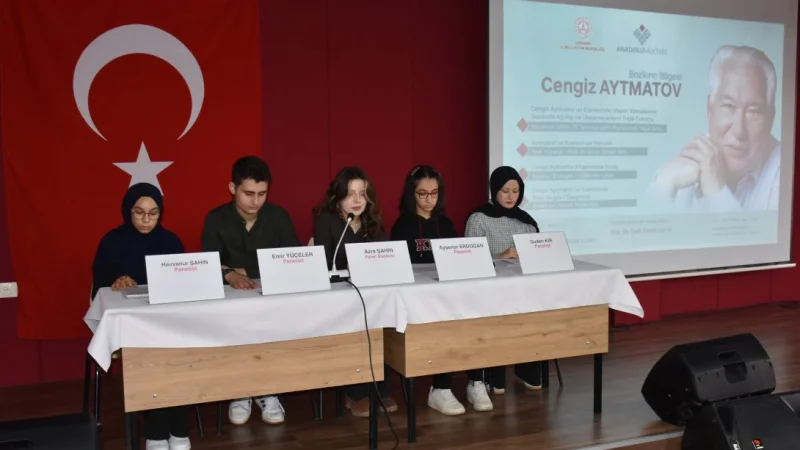 Karaman'da Anadolu Mektebi ile Cengiz Aytmatov Paneli Düzenlendi