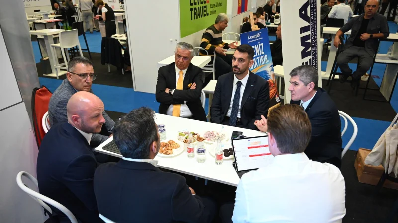 Kemer'den 2027 Turizm Hamlesi: Jet2 ile Ön Anlaşma Sağlandı