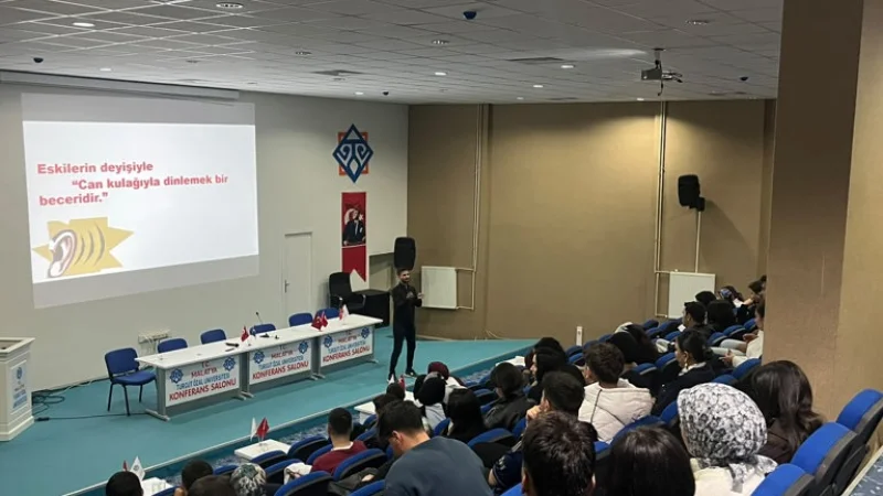 Malatya'da Üniversite Öğrencilerine Aile Eğitimi Verildi
