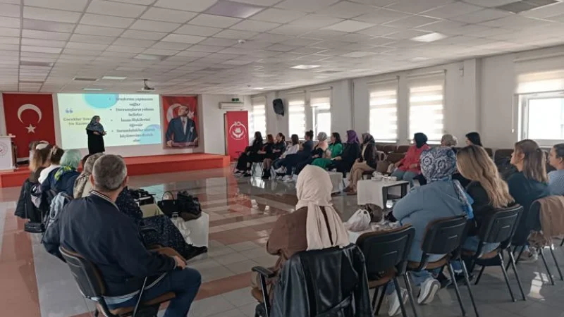 Samsun'da Aile İçi İletişimi Güçlendirme Eğitimleri Sürüyor