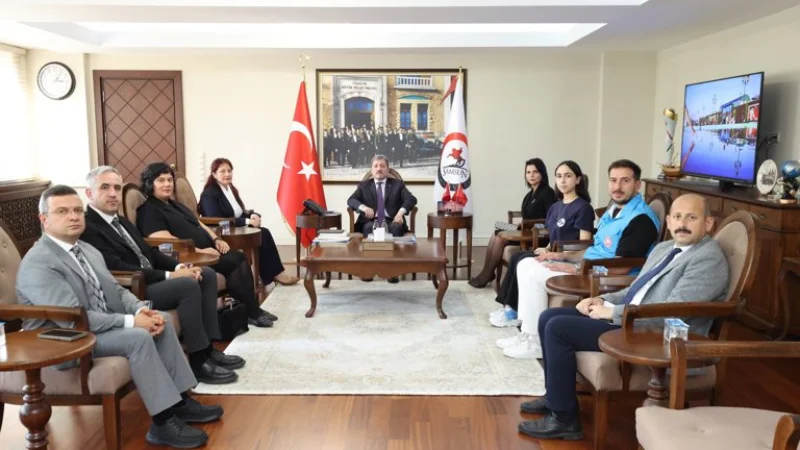 Samsun'da Çocuk Hakları Temsilcisi'nden Vali Tavlı'ya Proje Sunumu