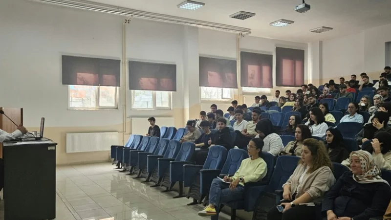 Samsun'da Üniversite Öğrencilerine 'Evlilik Öncesi Eğitim' Semineri