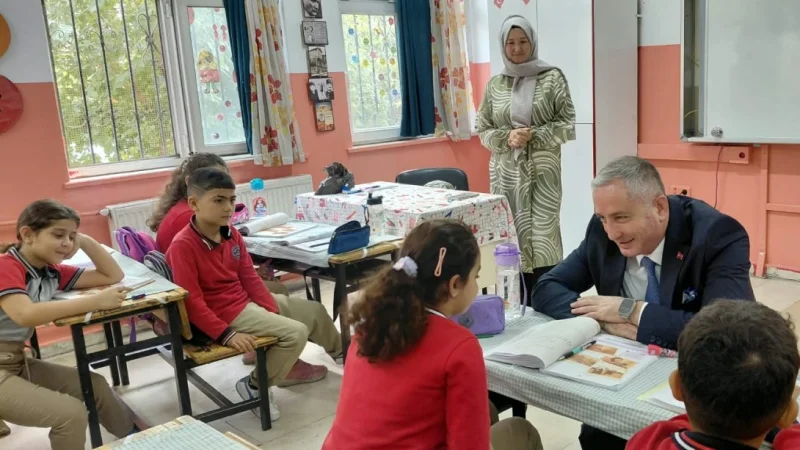 Şanlıurfa İl Milli Eğitim Müdürü Hasan Kökrek'ten Haliliye'de Okul Ziyaretleri