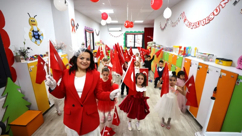 Yunusemre'de Miniklerden Renkli Cumhuriyet Kutlaması