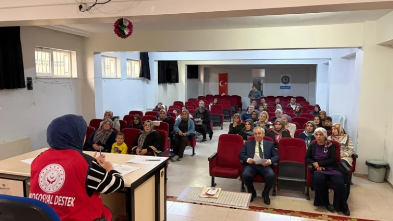 Adıyaman'da Velilere 'Sanal Kumar ve Teknoloji Bağımlılığı' Eğitimi