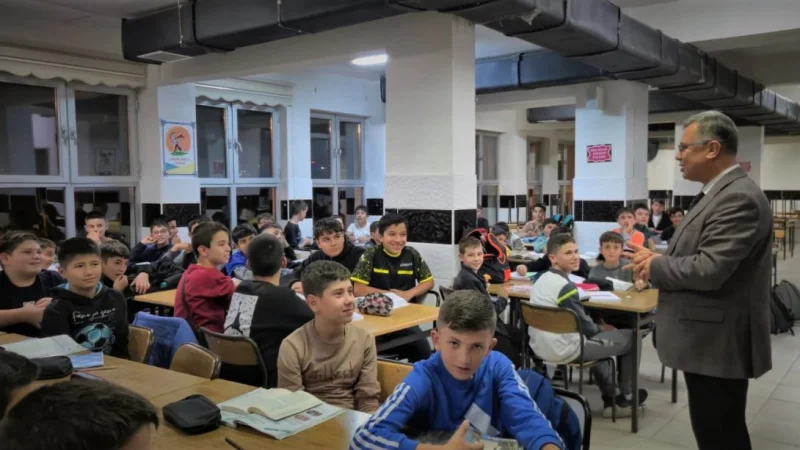 Afyonkarahisar'da Yatılı Bölge Ortaokuluna Ziyaret