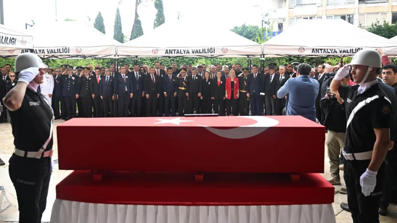 Antalya'da Vefat Eden Muratpaşa Kaymakamı İhsan Kara İçin Resmî Tören Düzenlendi