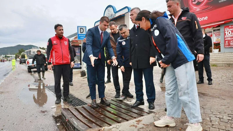 Bodrum'da Şiddetli Yağış Seferberliği: Başkan Mandalinci Sahada İncelemelerde Bulundu