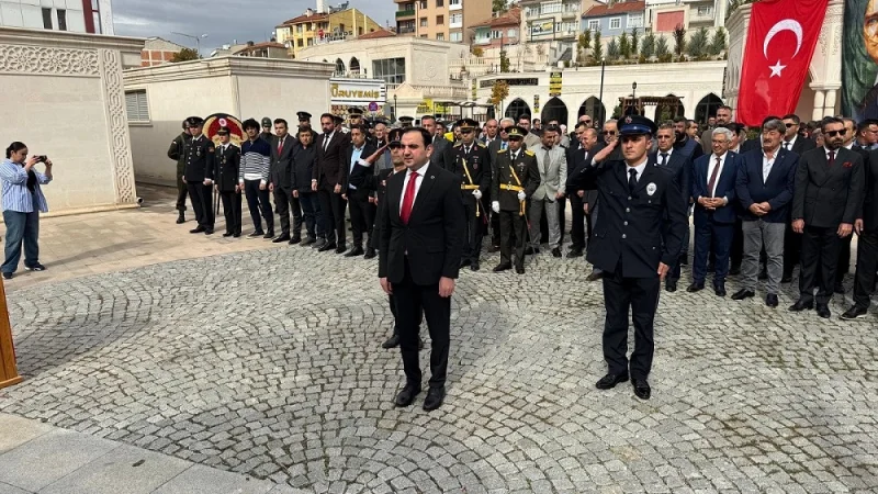 Cihanbeyli'de 29 Ekim Cumhuriyet Bayramı Dolayısıyla Çelenk Sunma Töreni Düzenlendi