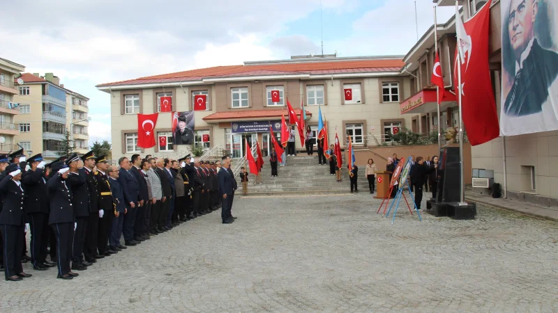 Dörtdivan'da 29 Ekim Cumhuriyet Bayramı Çelenk Töreni Düzenlendi