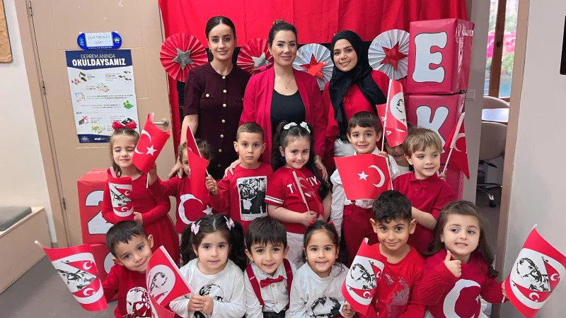 Eyüpsultan'da Çocuk Etkinlik Merkezleri'nde Cumhuriyet Coşkusu