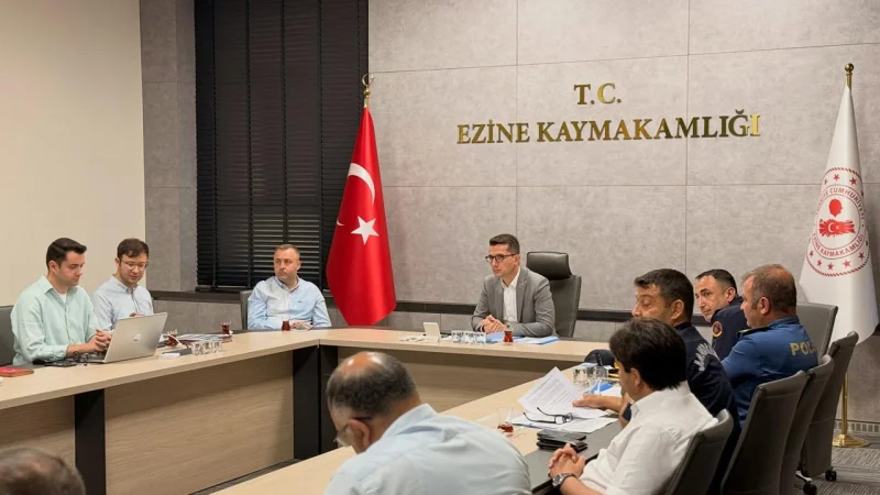 Ezine'de Çocukların Korunması ve Şiddetle Mücadele Toplantısı