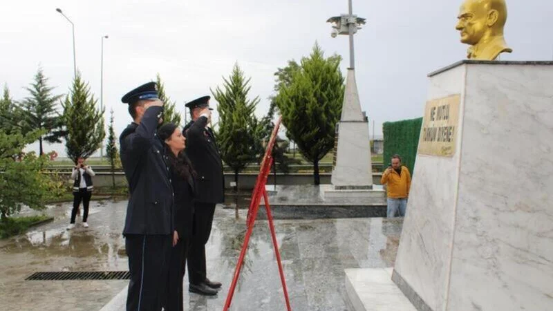 Giresun'un Keşap İlçesinde 29 Ekim Cumhuriyet Bayramı Çelenk Sunma Töreni Düzenlendi