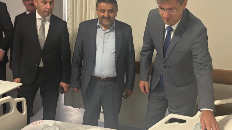 Görele'de Trafik Kazası Geçiren Öğrenciler Hastanede Ziyaret Edildi