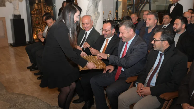 Isparta'da Cumhuriyetin 103'üncü Yılına Özel Endemik Bitkilerden Koku Tasarlandı