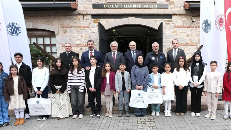 "Kahramanım Mehmetçik ve Vatan" Resim Yarışmasında Dereceye Girenler Ödüllerini Aldı