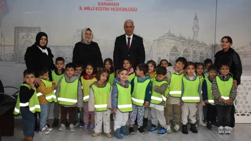 Karaman'da Minik Öğrencilerden Cumhuriyet Bayramı Ziyareti