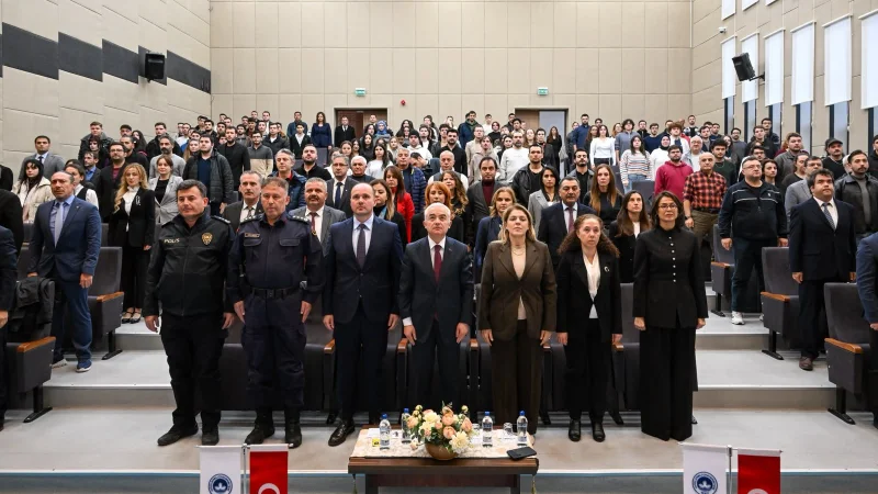Kırklareli'de Cumhuriyet Bayramı'na Özel Akademik Panel