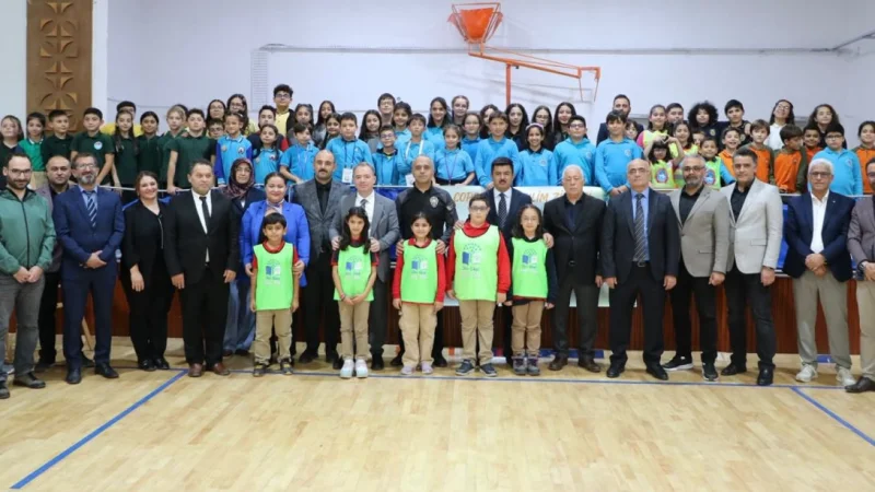 Kırşehir'de Çocuk İklim Zirvesi: Geleceğin Çevrecileri Çözüm Önerilerini Sundu