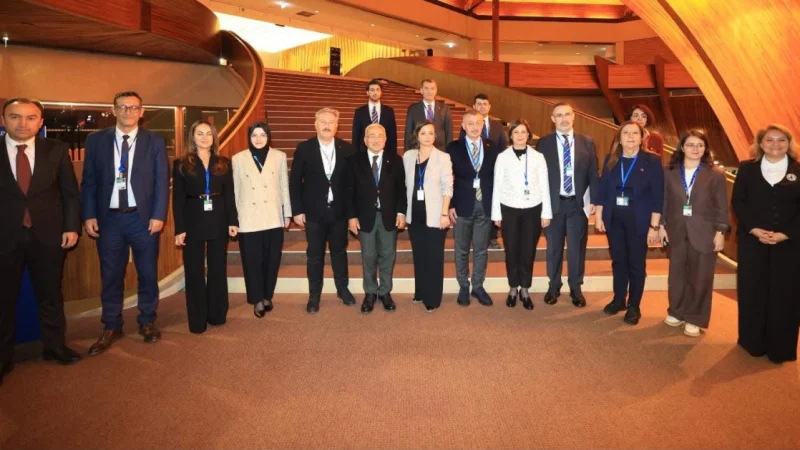 Kocaeli Büyükşehir Belediye Başkanı Tahir Büyükakın, Strazburg'da Türk Heyetine Başkanlık Etti