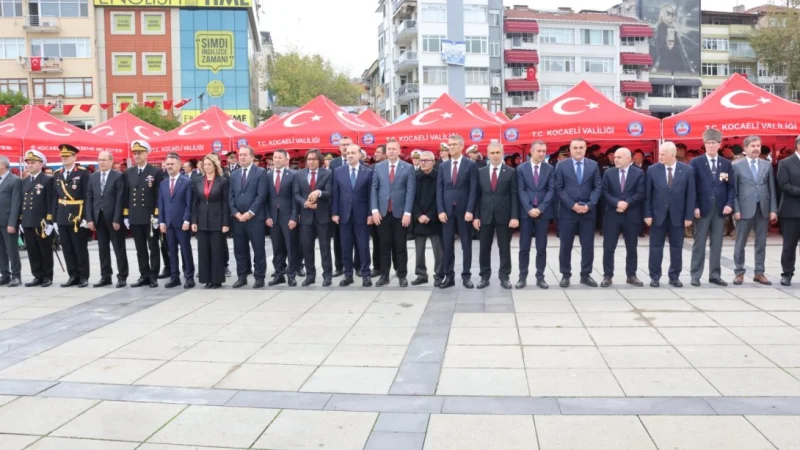 Kocaeli'de Cumhuriyet'in 103. Yıl Dönümü Törenlerle Kutlandı
