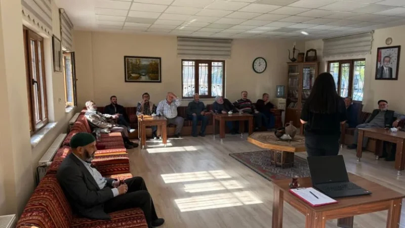 Konya'da Aile İçi İletişim Semineri Düzenlendi