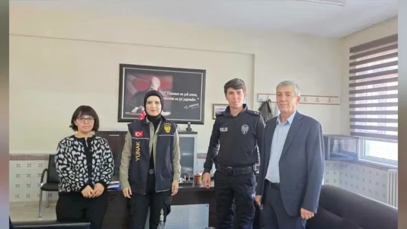 Konya'nın Yunak İlçesinde Okullarda Güvenlik Denetimleri Gerçekleştirildi