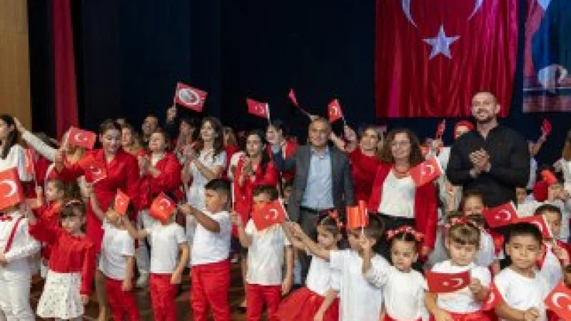 Manavgat'ta Eğitim Kurumlarından 29 Ekim Cumhuriyet Bayramı Kutlaması