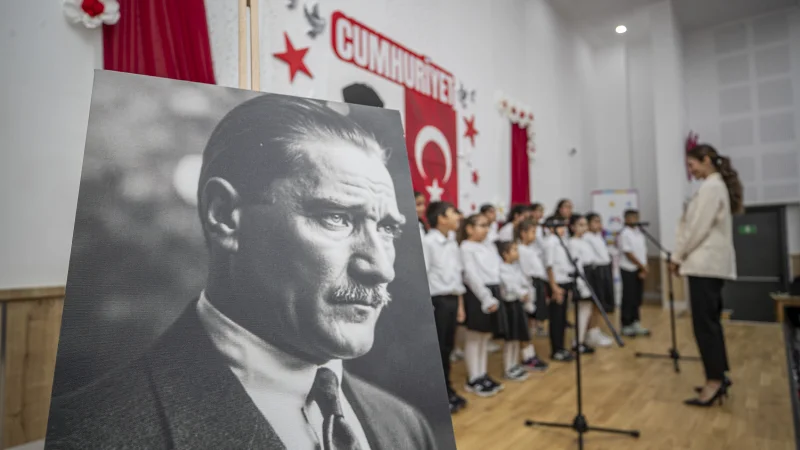 Mersin'de Çocuk Kampüsleri ve Kurs Merkezlerinde 29 Ekim Coşkusu