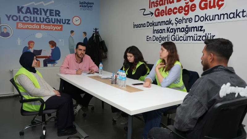 Samsun'da İstihdam ve Kariyer Merkezi İş Arayanlarla İşverenleri Buluşturuyor