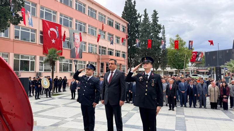 Sarıgöl'de 29 Ekim Cumhuriyet Bayramı Törenle Kutlandı