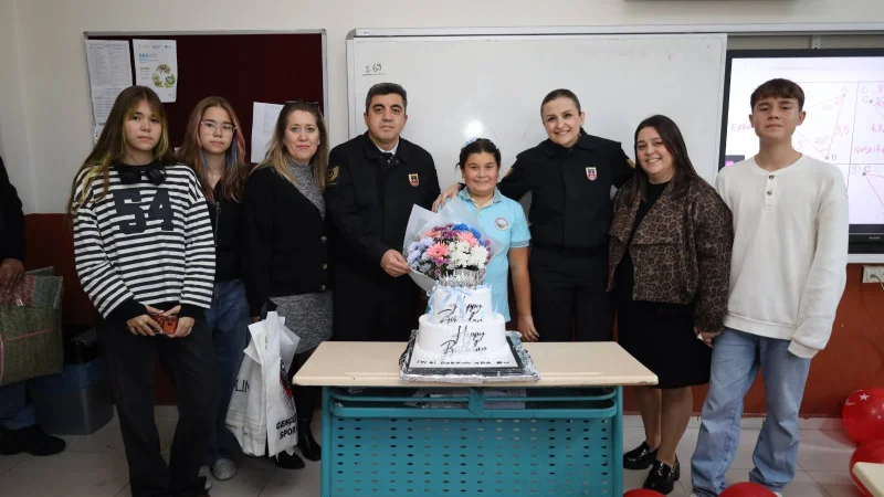 Şehit Jandarma Uzman Çavuş Tolga Sağlam'ın kızı Ada Su'ya sürpriz doğum günü