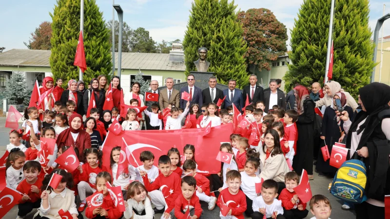 Suluova'da Miniklerden Cumhuriyet Yürüyüşü