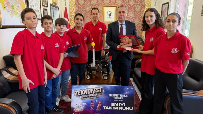 TEKNOFEST Başarısı Elde Eden Öğrencilerden Kaymakam Kapankaya'ya Ziyaret