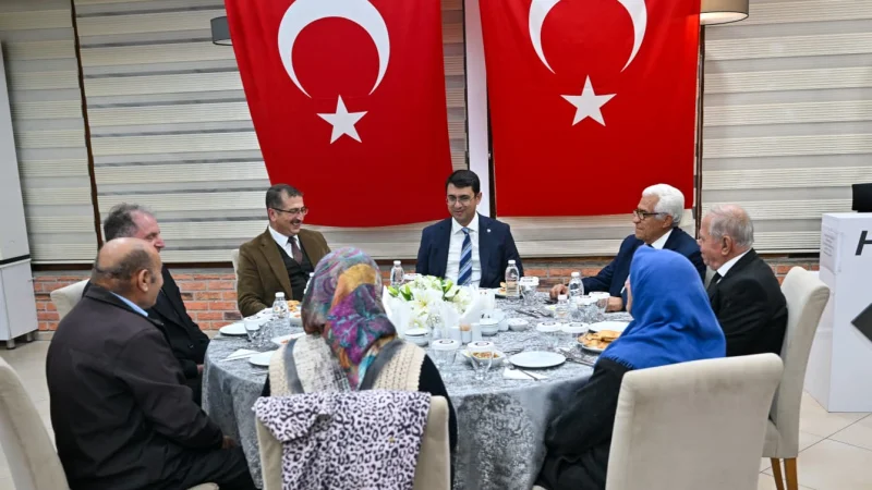 Uşak Valisi Kartal, Şehit Aileleri ve Gazilerle Buluştu