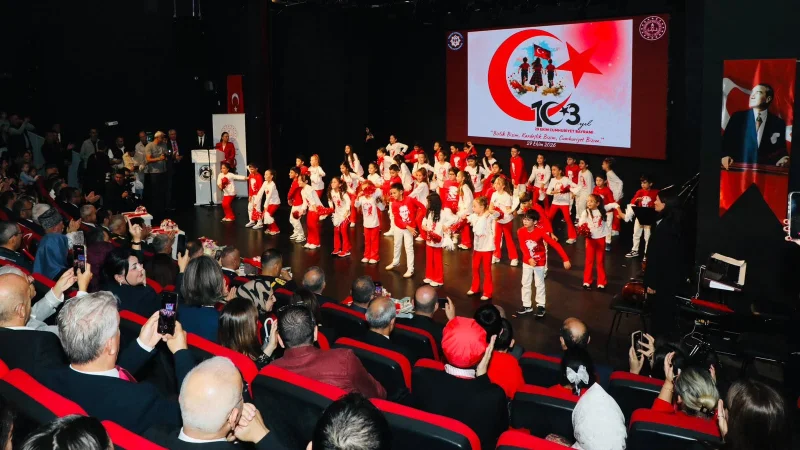 Alanya'da Cumhuriyet'in 103. Yılı Coşkuyla Kutlandı