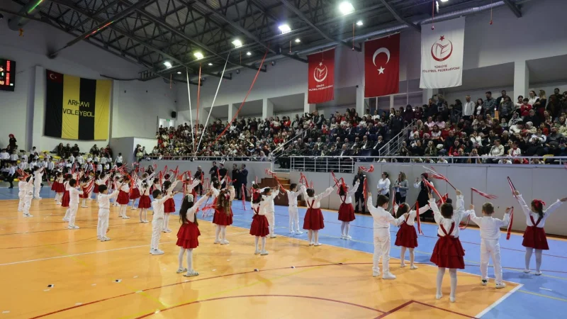 Artvin Arhavi'de 29 Ekim Cumhuriyet Bayramı Törenlerle Kutlandı
