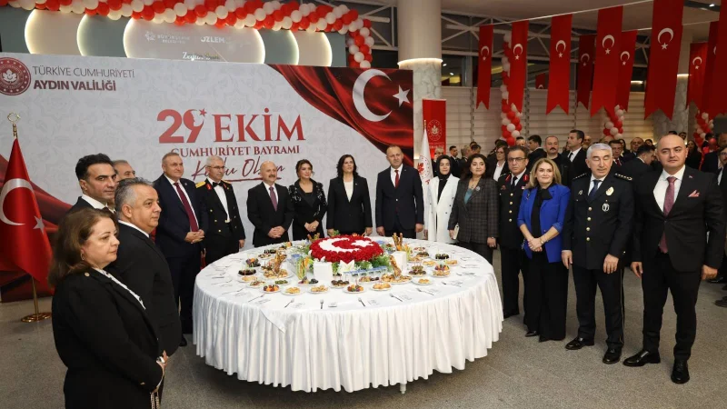 Aydın'da 29 Ekim Cumhuriyet Bayramı Resepsiyonu Düzenlendi