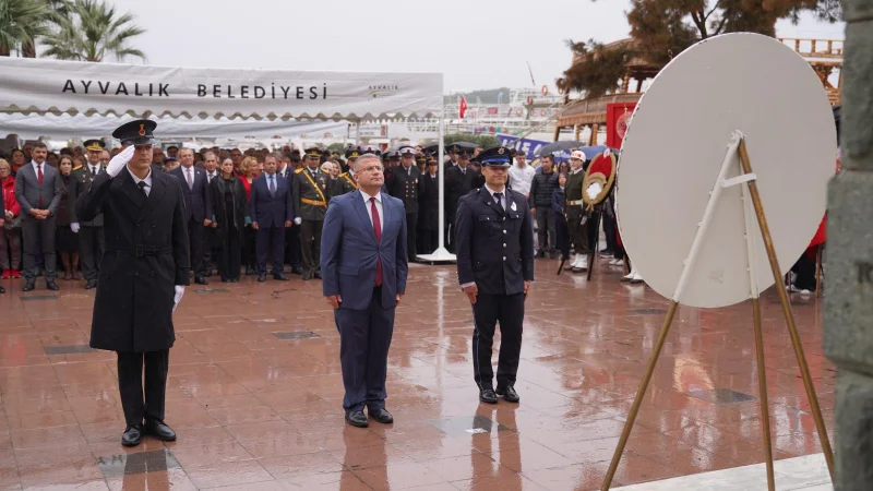 Balıkesir'in Ayvalık İlçesinde 29 Ekim Cumhuriyet Bayramı Coşkuyla Kutlandı